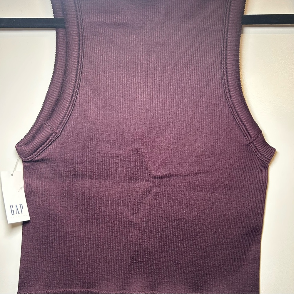 NWT Gap GapFit Seamless Rib Crop Halter Tank Top Deep Rich Purple Size M Tall - Picture 7 of 8